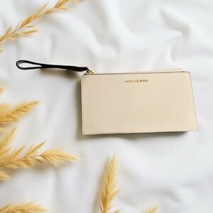 Michael Kors Jet Set Travel Large Leather Pouch Wristlet Clutch